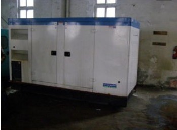向阳康明斯150kw大型柴油二手发电机组